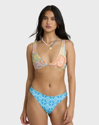 Surf vendbar bikinibukse med lav midje